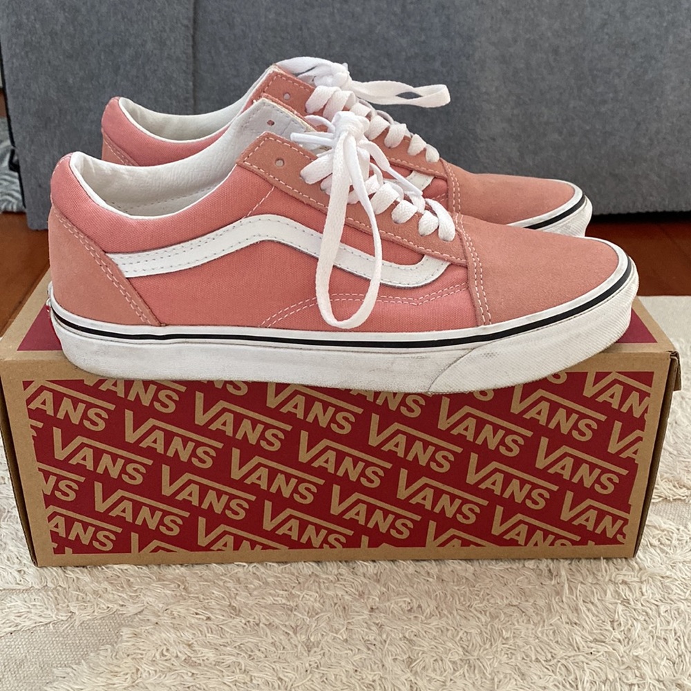 Vans old skool rosette size 8 like new